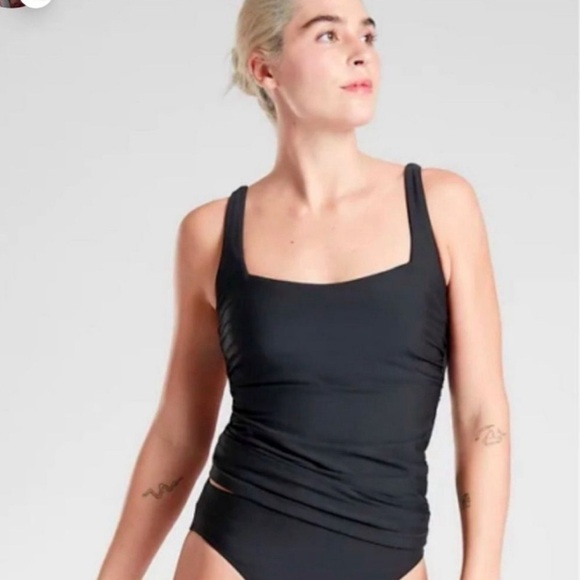 Athleta Other - NWT Athleta Square Neck Bra Cup Tankini size 32D/DD